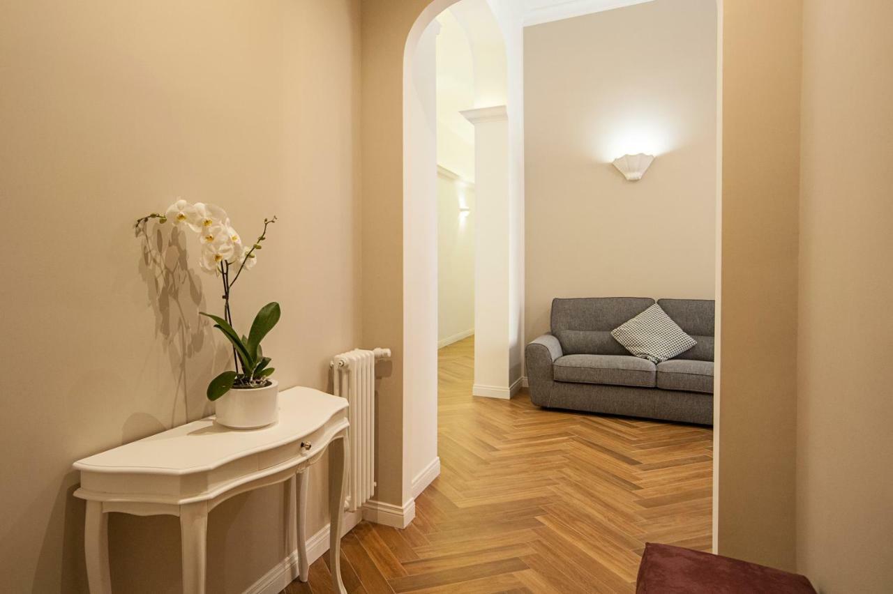 Ferienwohnung Luxury & Charme Colosseo Rom Exterior foto